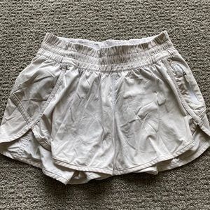 size 2 lulu lemon shorts